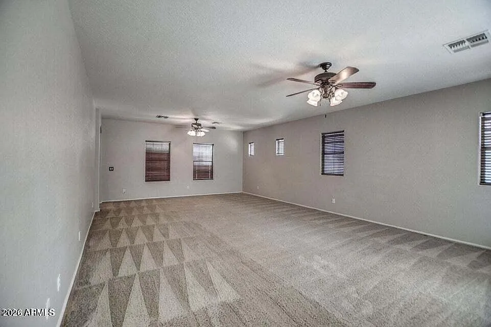 4 bed, 2.0 bath, 1930 sqft, $2,449 — Photo 3