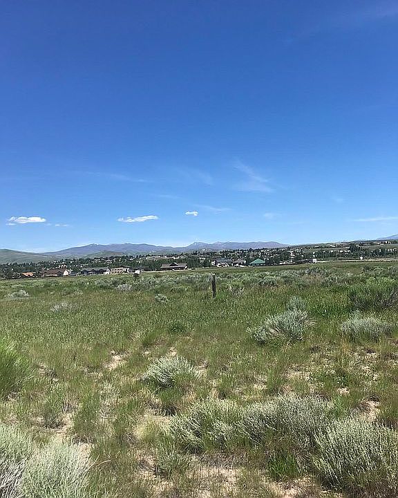 2nd image of 778 Saddle Ridge Cir