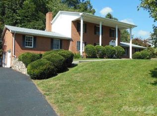 3445 Periwinkle Ln, Roanoke, VA 24014