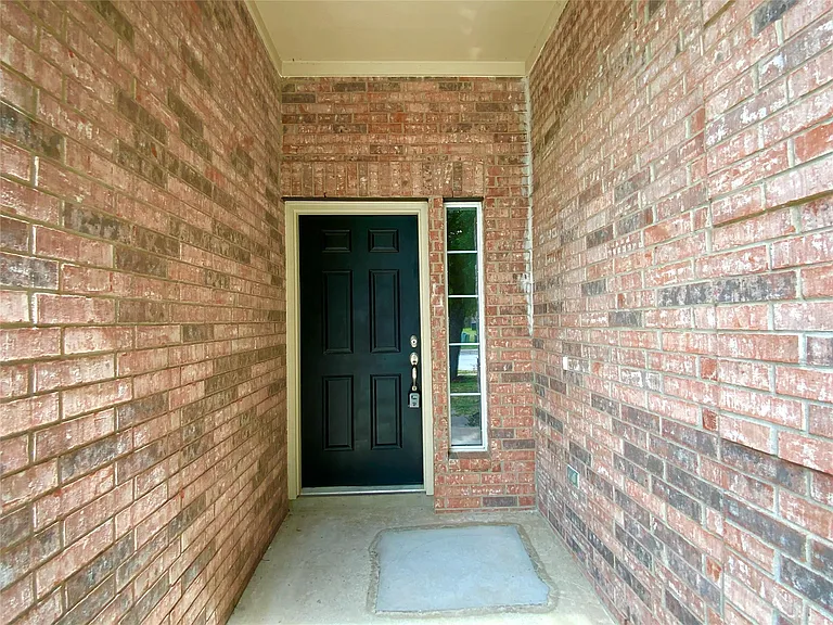 18704 Silent Water Way — Photo 3