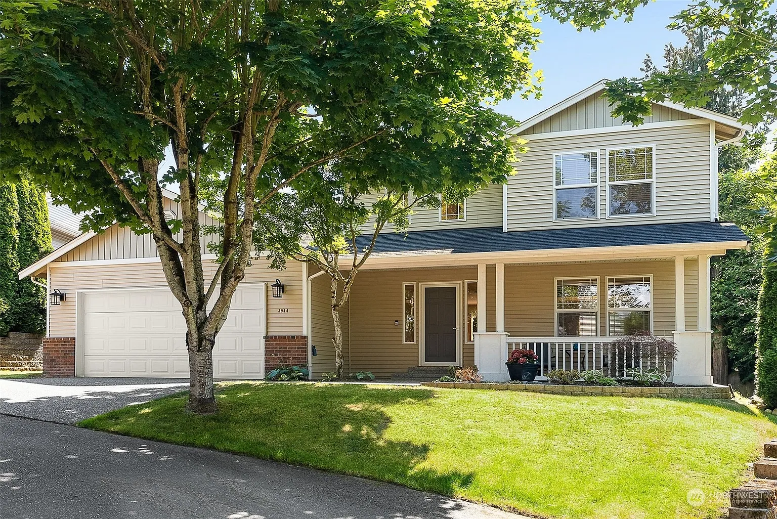 3944 Pacific Place photo 1