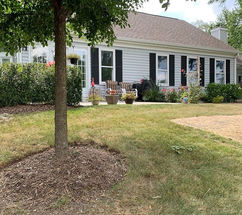 1st image of 814 Willow Hills Ln