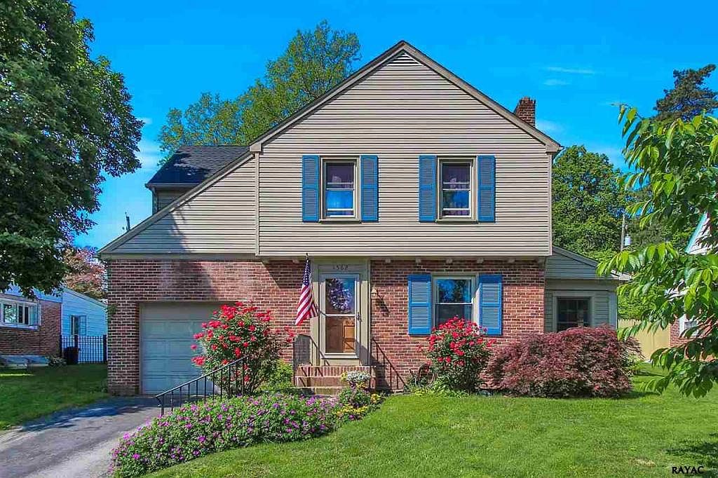 1562 Clover Ln, York, PA 17403 Zillow