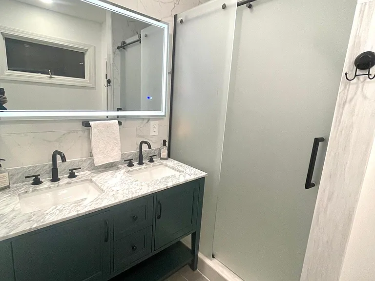 Double Vanity in the master bathrom