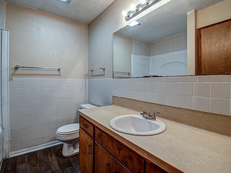 Arroyo Apartments — Photo 10