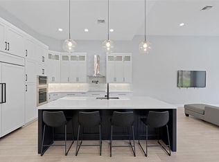 3923 W Lake Estates Dr, Fort Lauderdale, FL 33328