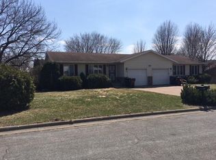 1220 Greenridge Dr, Onalaska, WI 54650