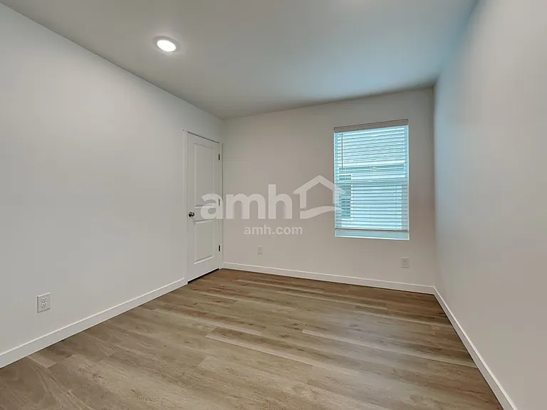 10068 Atchinson Ct — Photo 15