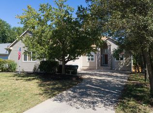 1104 Wagon Wheel Rd, Lawrence, KS 66049
