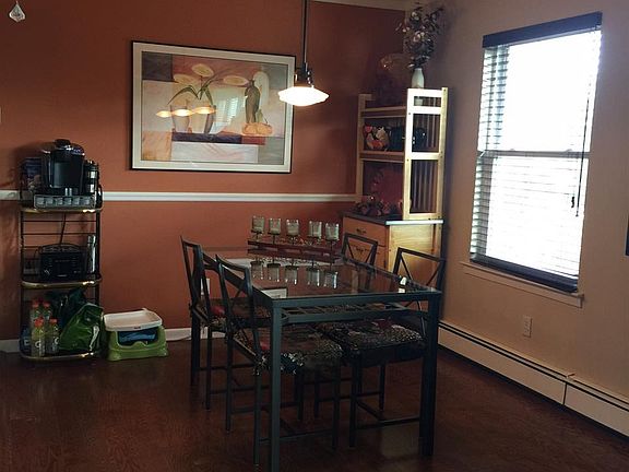 5th image of 133 Riverview Ct #133