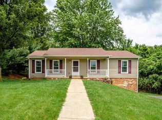 33 Valley View Ave, Mount Sidney, VA 24467