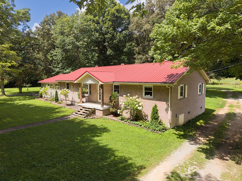 1st image of 373 Hatch Rd
