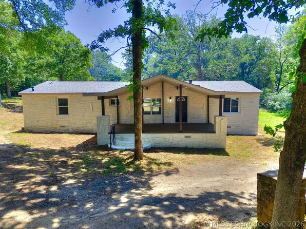 421065 E 1174th Rd, Eufaula, OK 74432