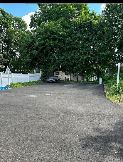 2nd image of 70 Bartlet St #6