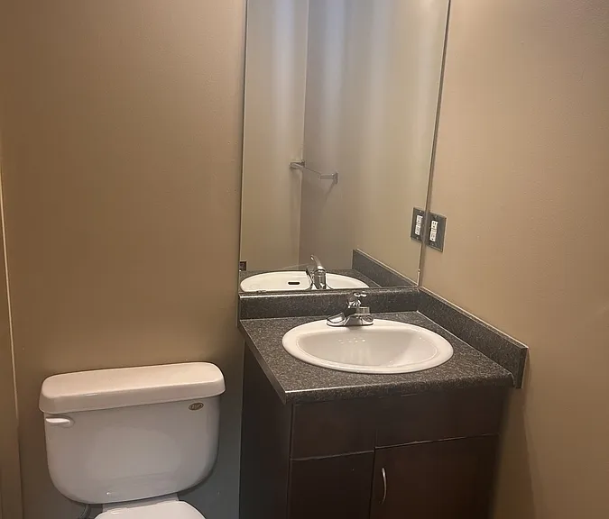 1013 Lansdowne Ave #103 — Photo 7