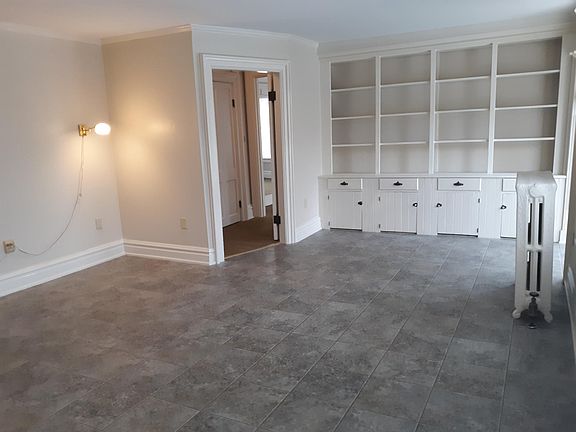 Living room/ Dining room