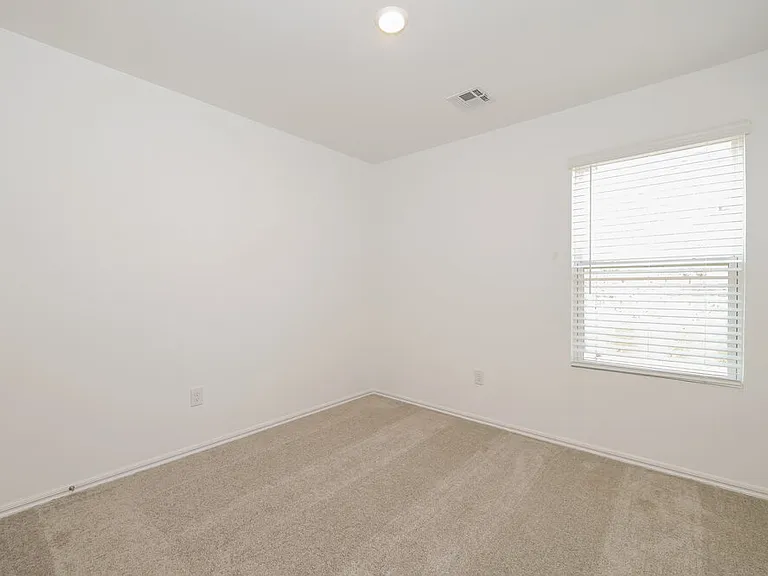 10049 Blackjack Rd — Photo 15