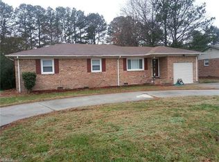 640 Hillwell Rd, Chesapeake, VA 23322