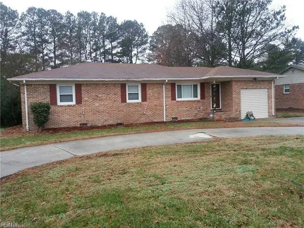 640 Hillwell Rd, Chesapeake, VA 23322