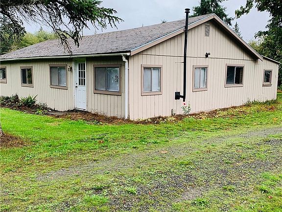 Circle driveway off of 4 Corners Road