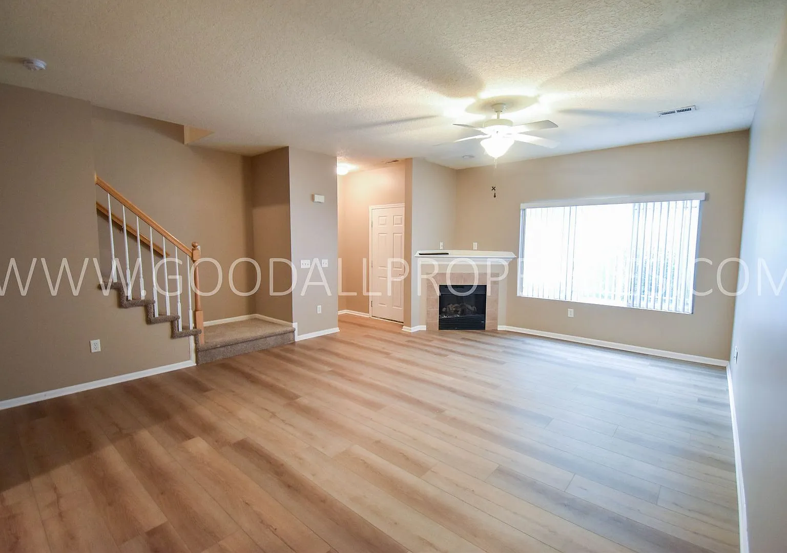 3 Bedroom Townhome in West Des Moines | Waukee Schools — Photo 4