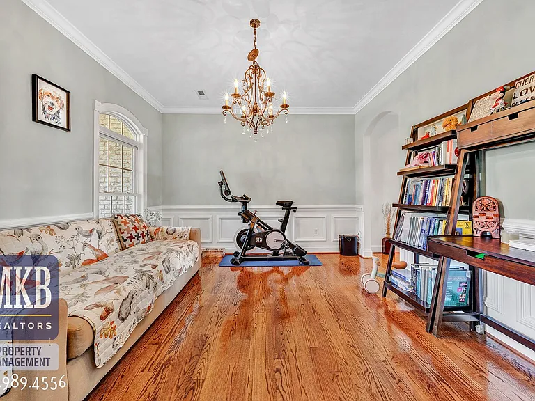 7621 Nandina Dr — Photo 6