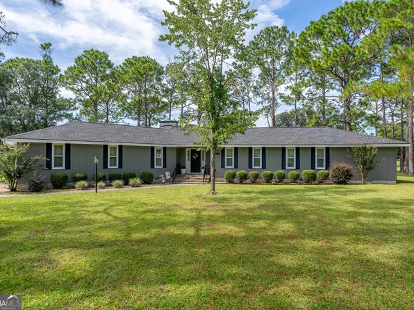 1472 S River Oaks Dr, Blackshear, GA 31516