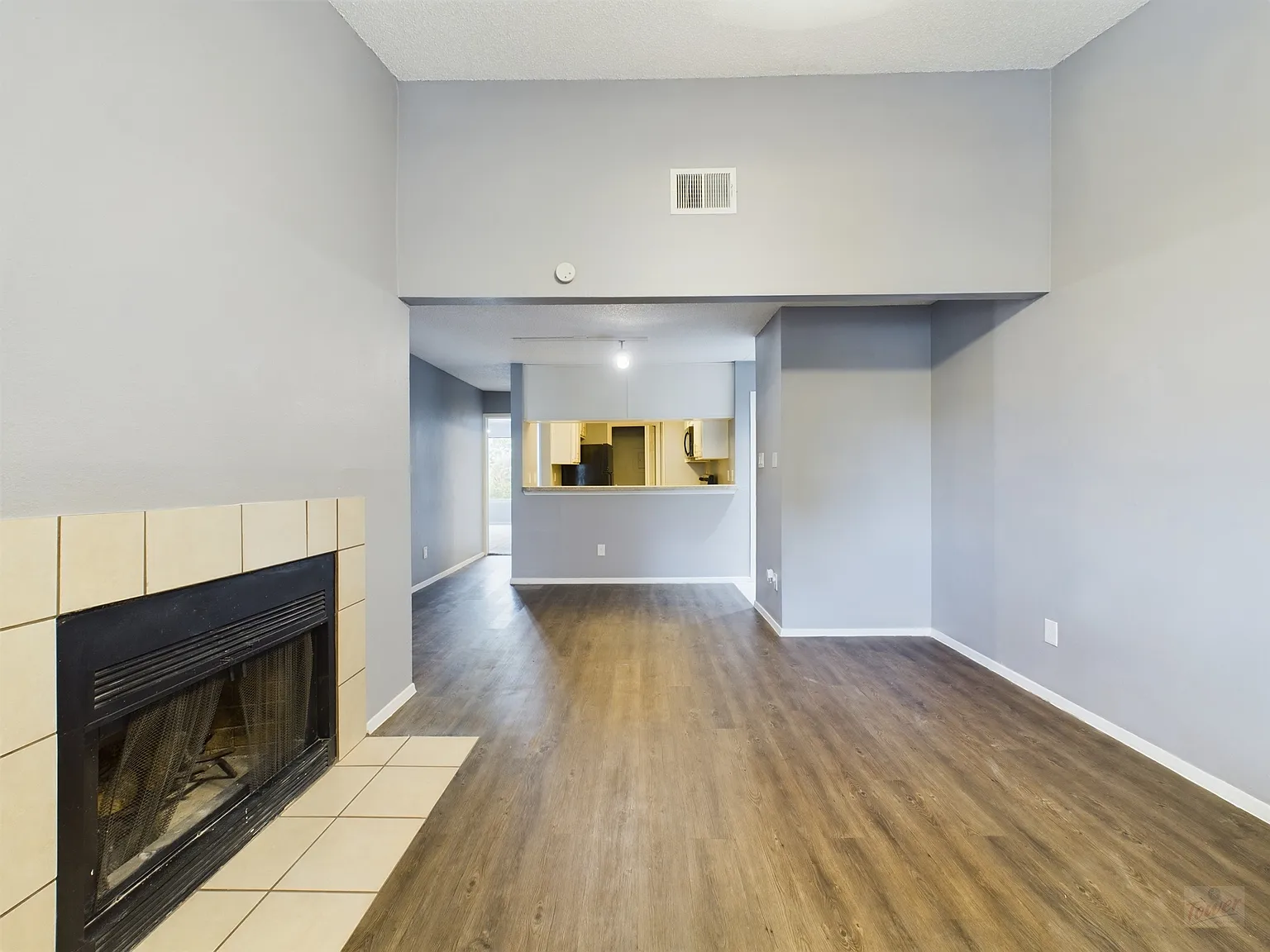 806 W 24th St. Apt 335 — Photo 3