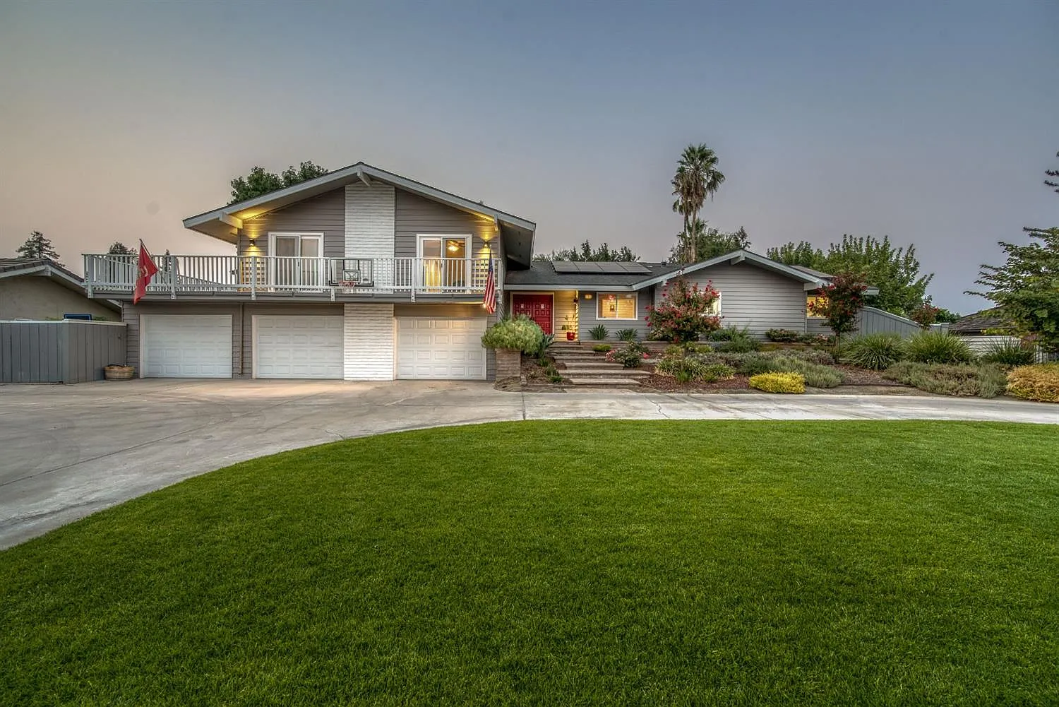 2750 W Paul Ave photo 1