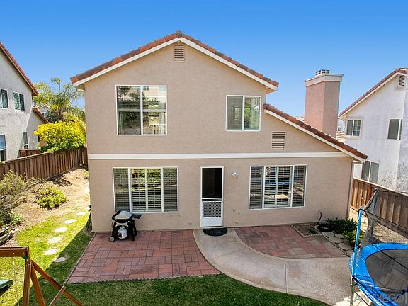 3rd image of 5466 Panoramic Ln