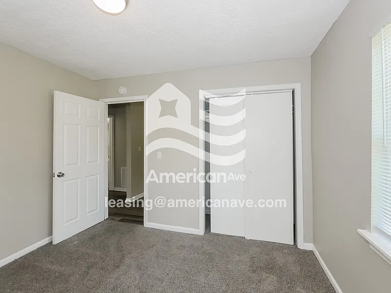 1414434_013_wm_-_bedroom_12917108.jpg