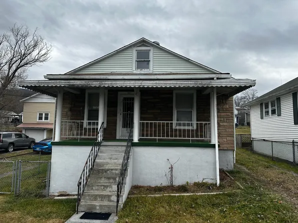 907 N Rockbridge Ave, Covington, VA 24426