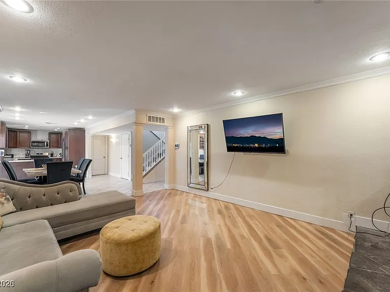 2419 Vegas Valley Dr — Photo 10