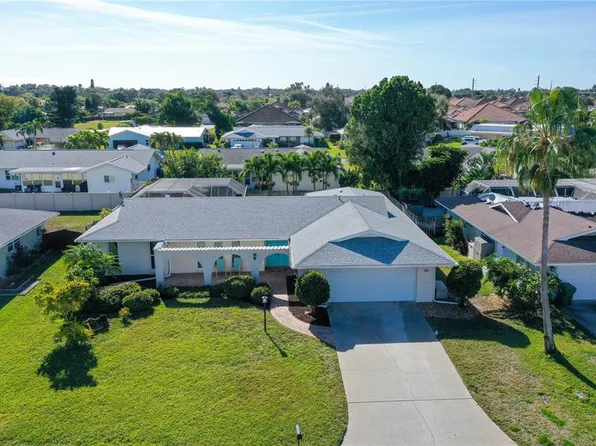 6901 13th Ave W, Bradenton, FL 34209