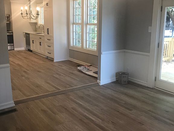 3rd image of 3045 Hill St