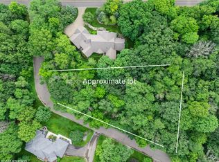 4893 Woodhurst Ln, Minnetonka, MN 55345