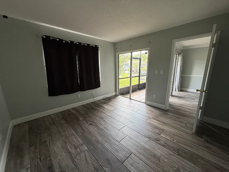 313 Dirksen Dr #F7 — Photo 9