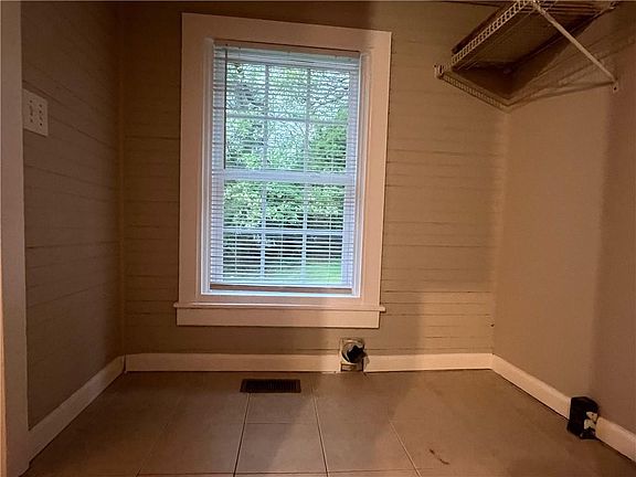 5th image of 21 Quarry St