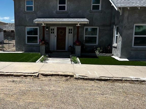 4th image of 313 Main St