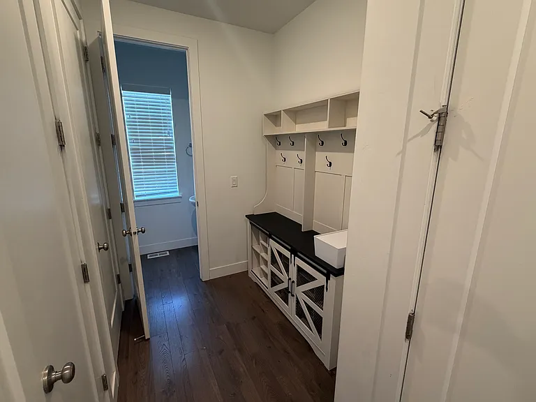 1071 W Sebal Ln — Photo 7