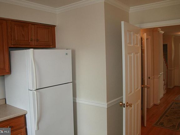 5th image of 1526 Westmoreland St
