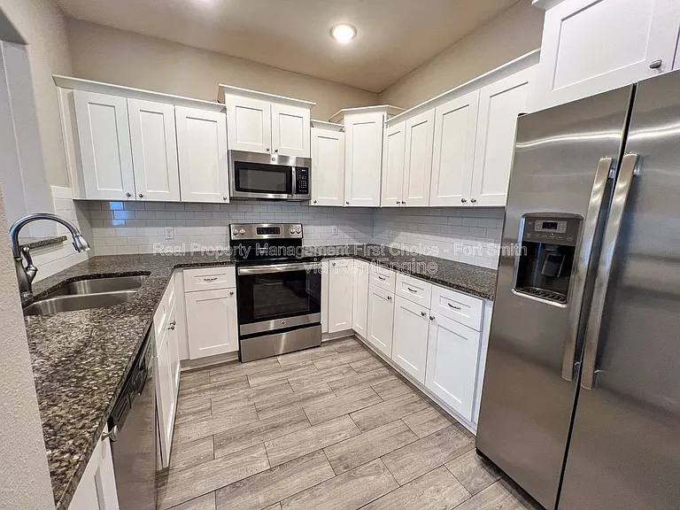 6705 Maribette Rd — Photo 12