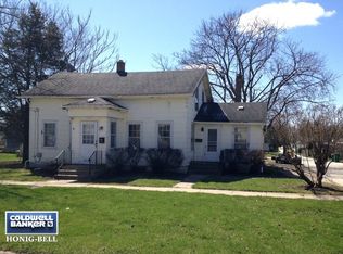 122 E Ottawa St, Sycamore, IL 60178