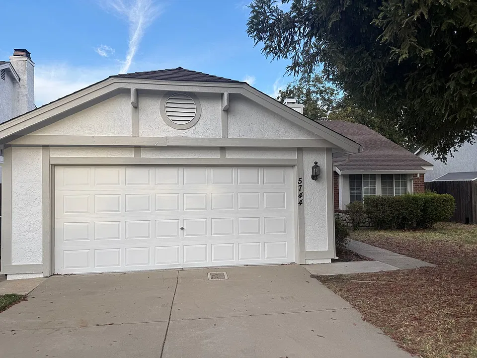 5744 Terrace Dr