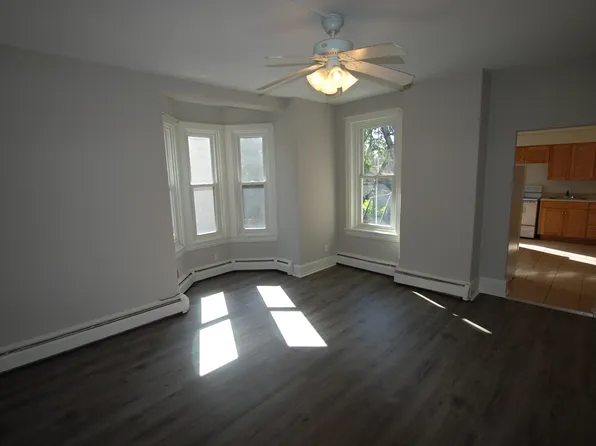 200 Bridge St, Mont Clare, PA 19453