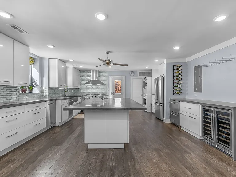 1915 Colonial Ave #6 — Photo 16