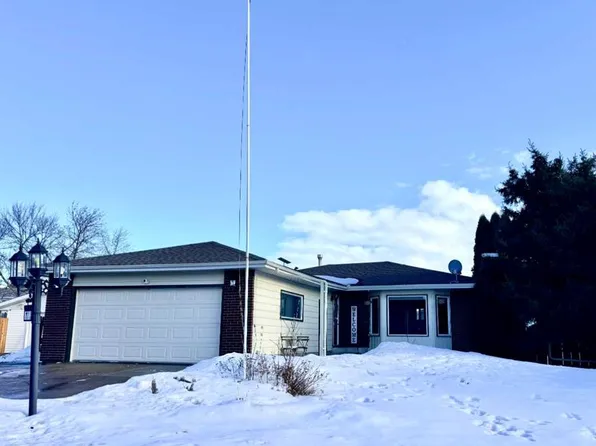 1621 NW 4th Ave, Wainwright, AB T9W 1J3