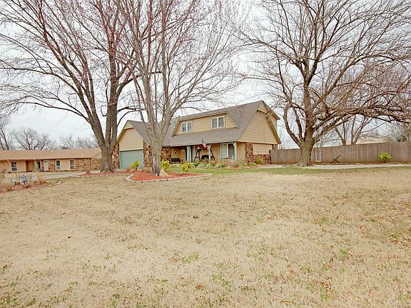 3rd image of 7601 S 260th East Ave