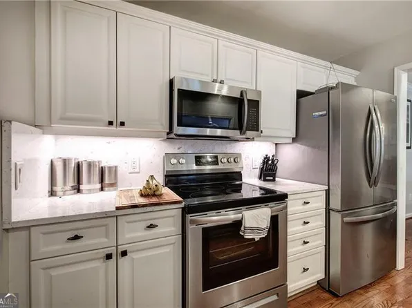 505 Bainbridge Dr, Sandy Springs, GA 30327