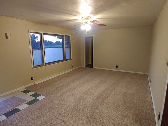3rd image of 2324 S County Road 50 E
